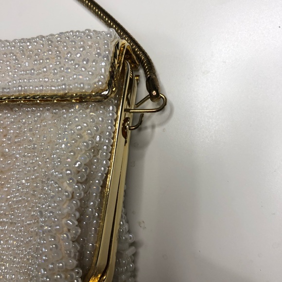 Gorgeous beaded evening bag with removable strap - Picture 2 of 10